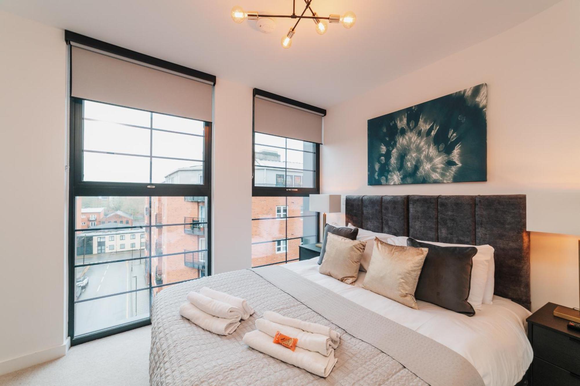 Luxury City & Canal View Stylish Pad, Family, Contractors, Fast Wifi Birmingham Ngoại thất bức ảnh