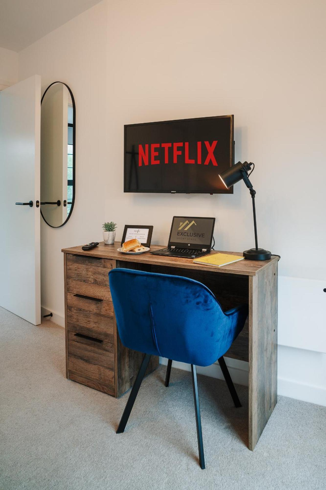 Luxury City & Canal View Stylish Pad, Family, Contractors, Fast Wifi Birmingham Ngoại thất bức ảnh